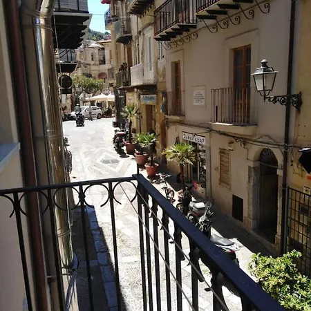 Casa Spinuzza 4 Cefalu